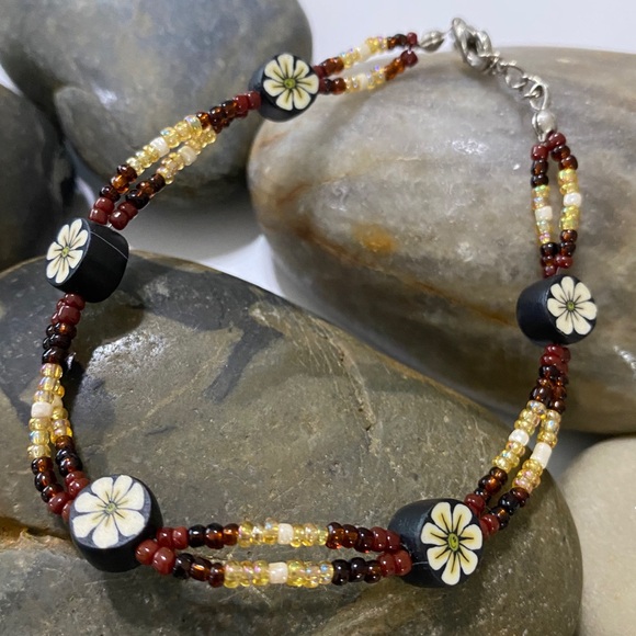 Handmade Brown & White Hibiscus Fimo Polymer Clay Beaded Boho Ankle Bracelet - Picture 1 of 2